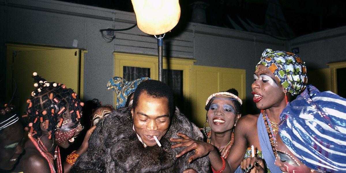 Photographing Fela: Bernard Matussiere On His Iconic Images of Fela Kuti and the Kalakuta Queens - Vimarsana News
