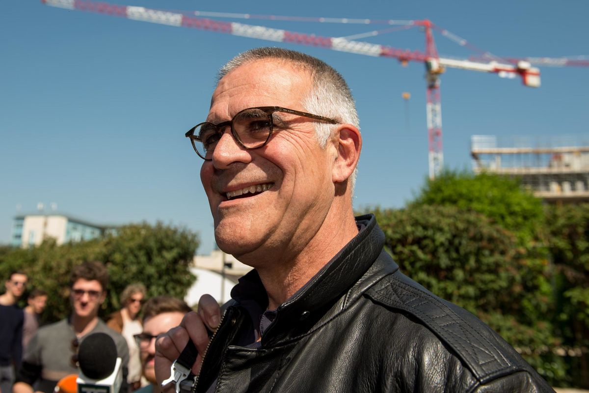 Veto greco su 4 regioni del Nord. Zangrillo: «Il virus non esiste più»