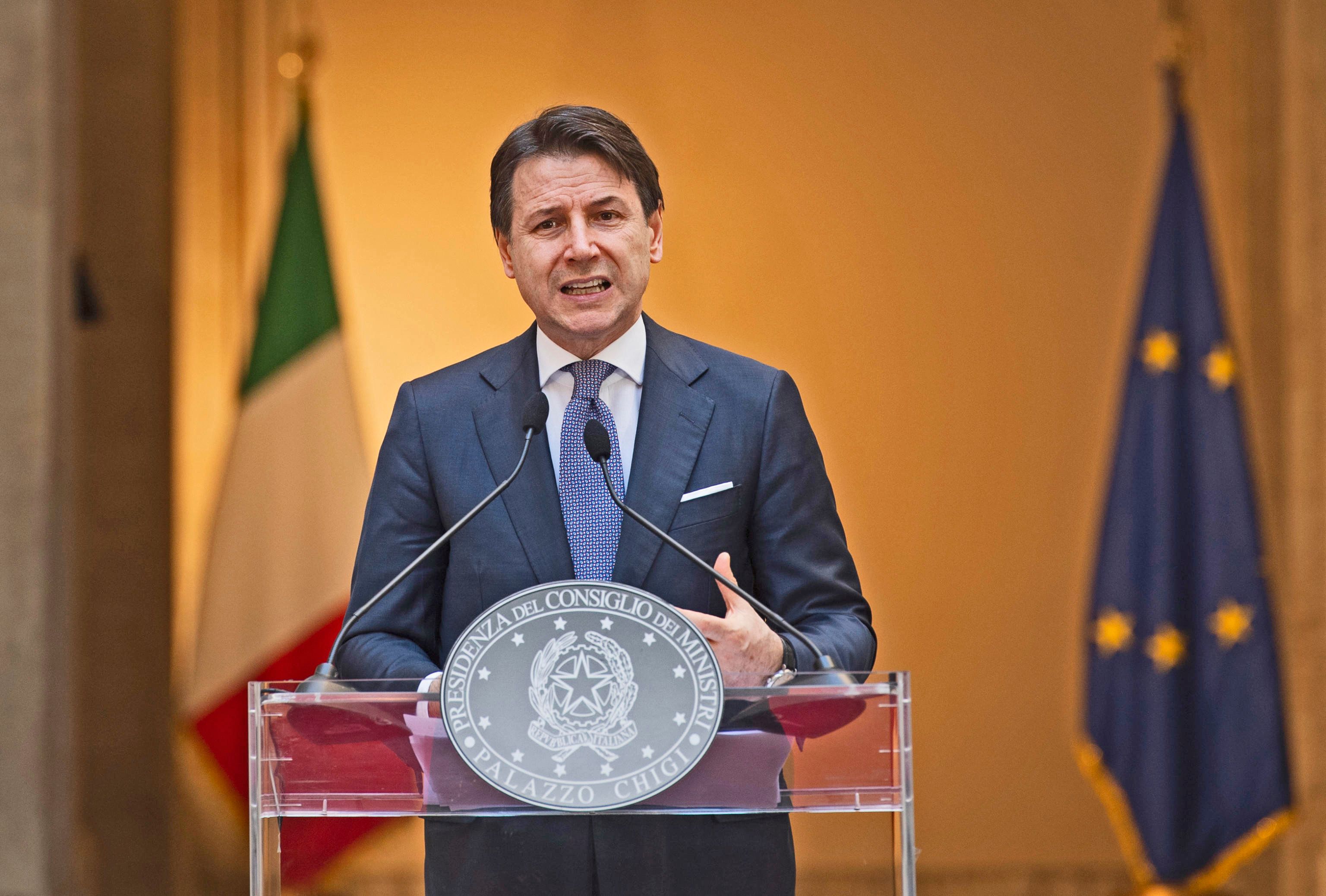 Un milione di posti di lavoro bruciati. E Conte parla del Ponte sullo Stretto