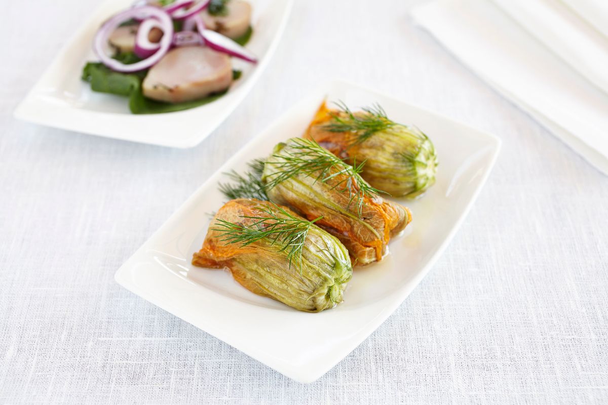 Cuciniamo insieme: corona primavera ai fiori di zucca