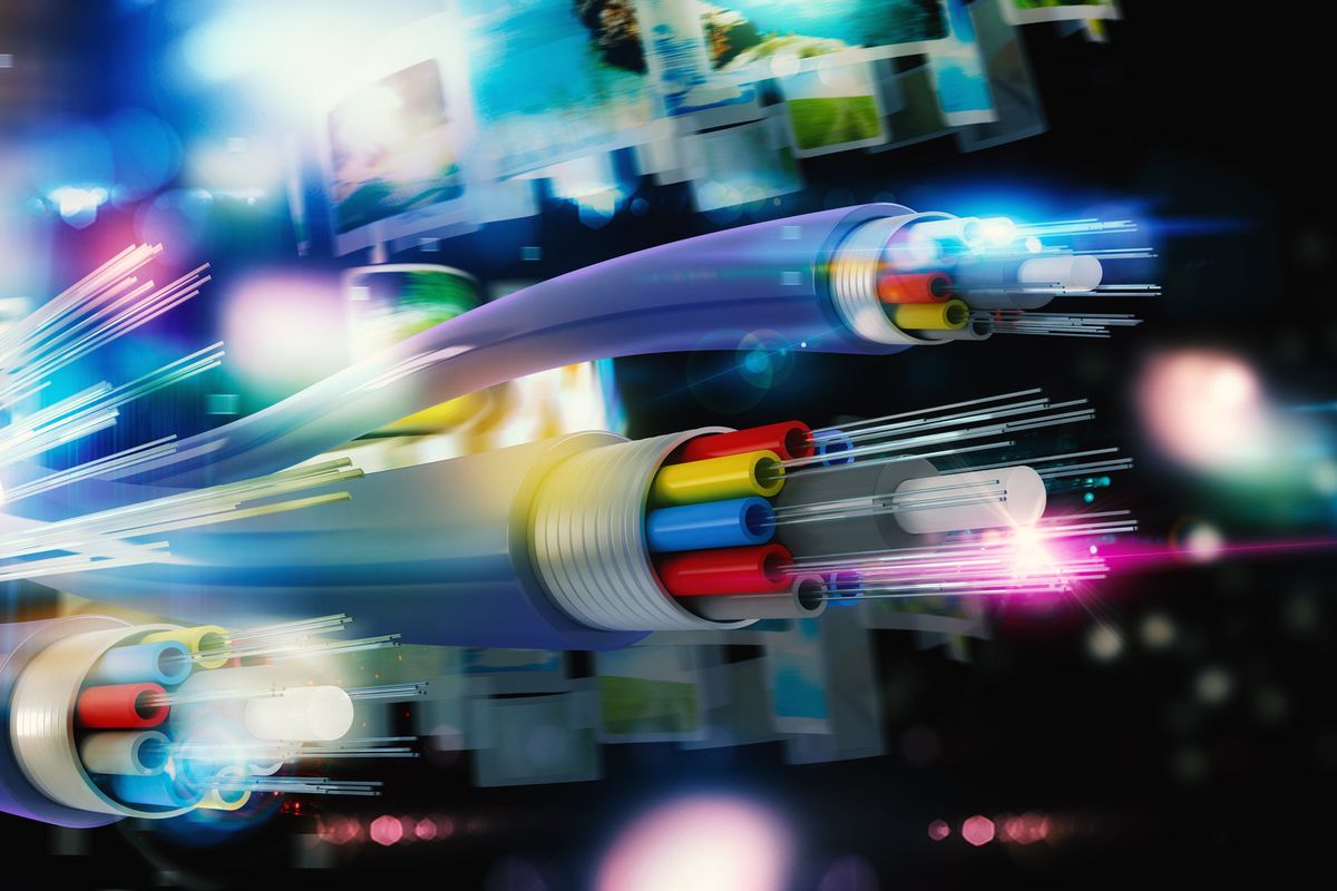 Open fiber in affanno insegue 450 milioni