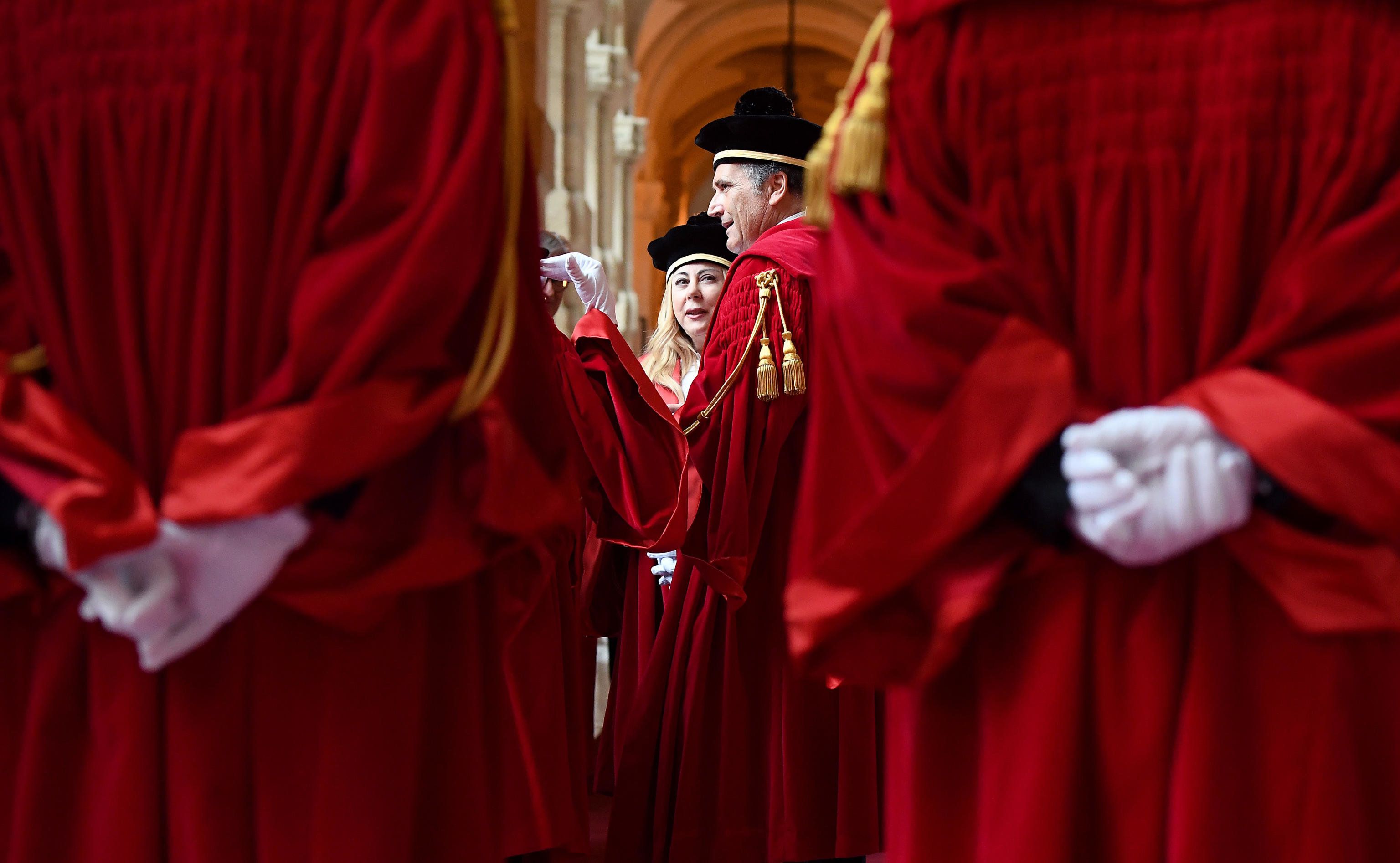 Resa dei conti in Md. Spuntano gli altarini anche fra i duri e puri della magistratura