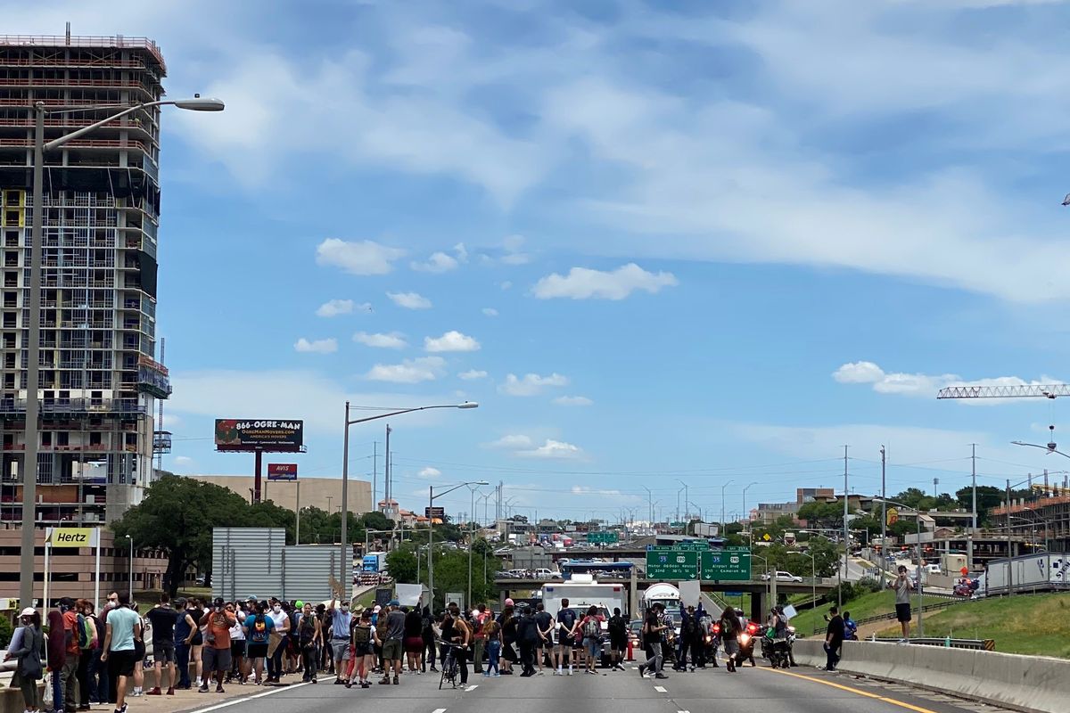 protest I-35