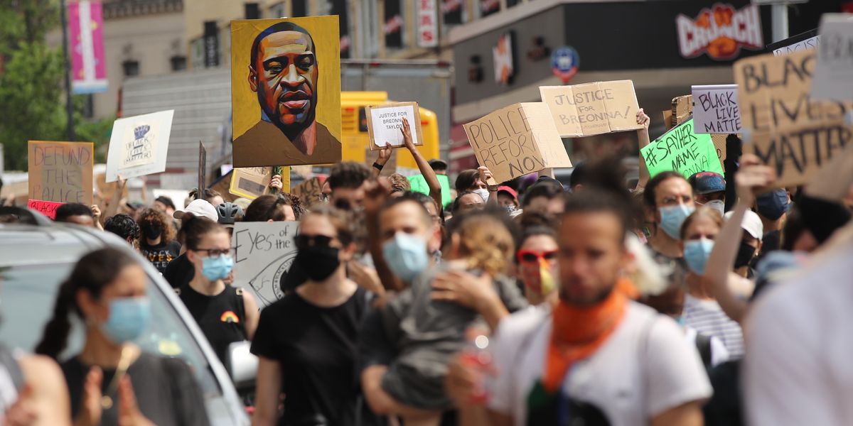 Use This Tool to Blur Protesters' Faces in Photos