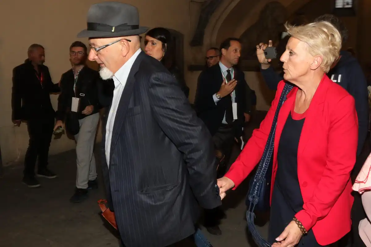 Documenti sulla srl dei coniugi Renzi acquisiti quando i due erano già indagati