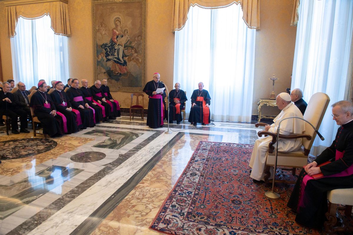 La mega truffa londinese travolge il Vaticano. Il broker delle mille e un’agenda
 da Popolare di Bari a Ernst & Young