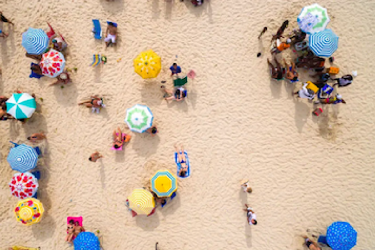 7 smart gadgets for the beach