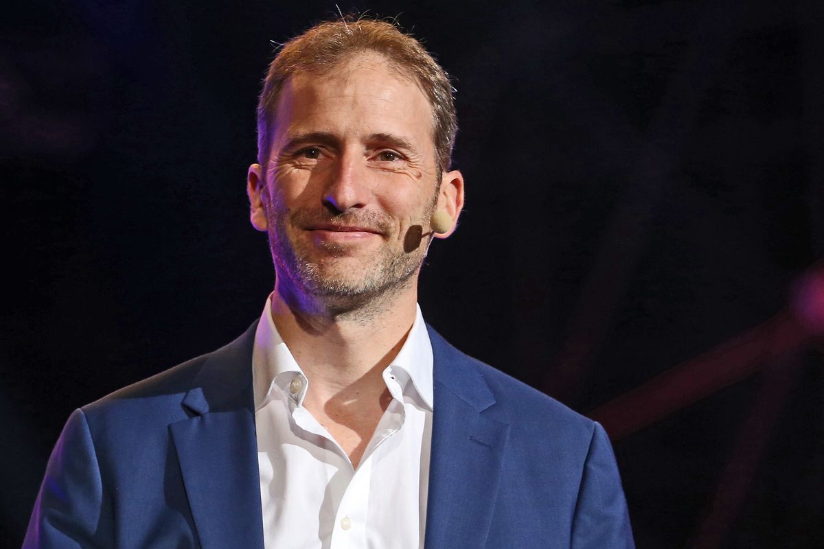 Metamorfosi grillina: dal «vaffa» alla Casta