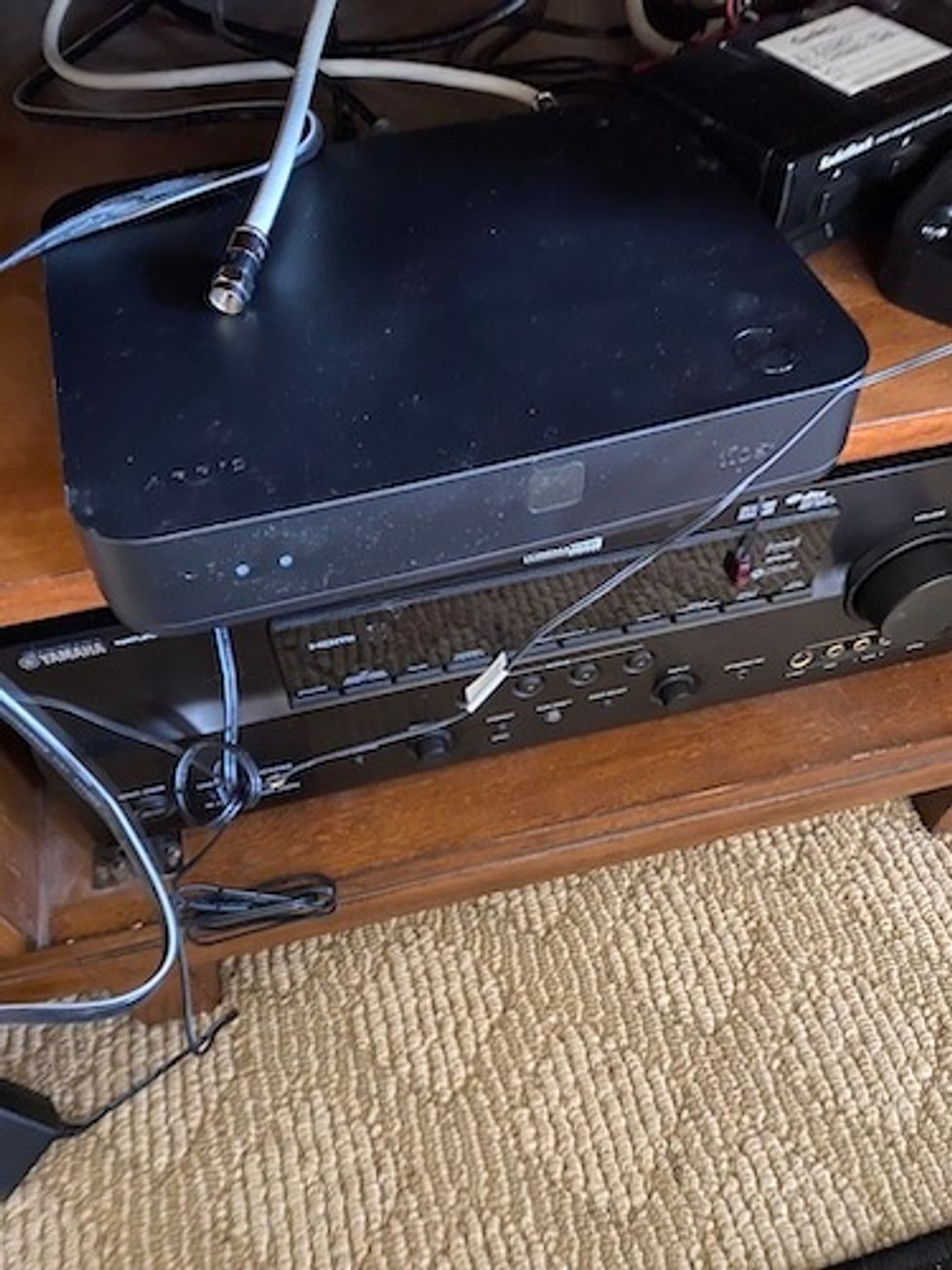 Photo of my new Verizon FiOS set top box.