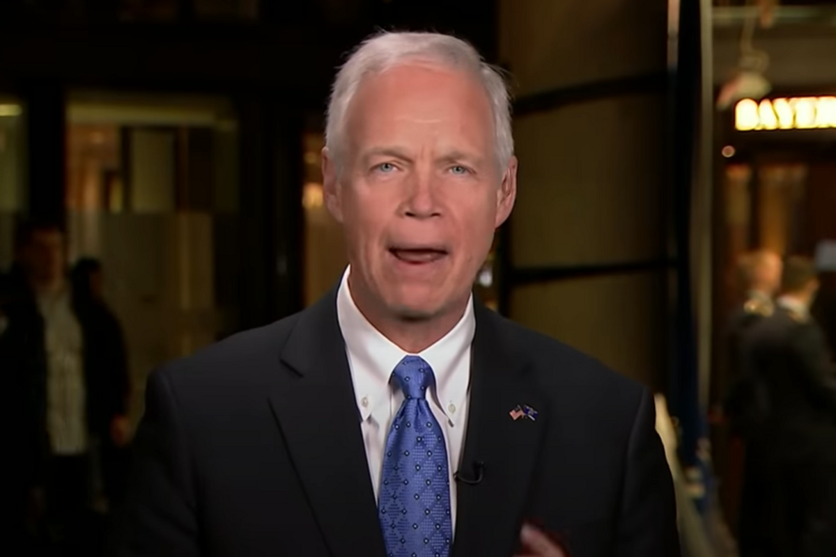 Senate's Dumbest Republican F*cking That Hunter Biden Chicken Again