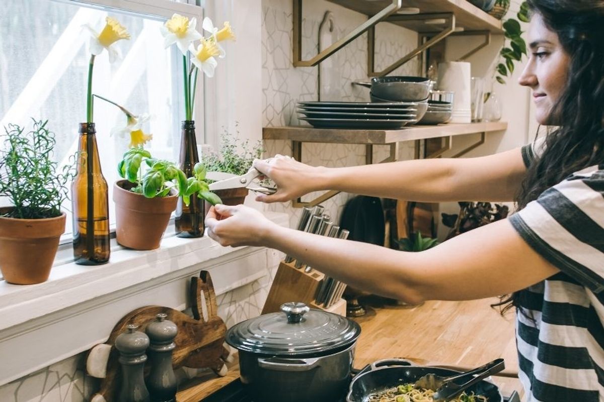Why do Americans and British people pronounce 'basil' and 'schedule' so differently?