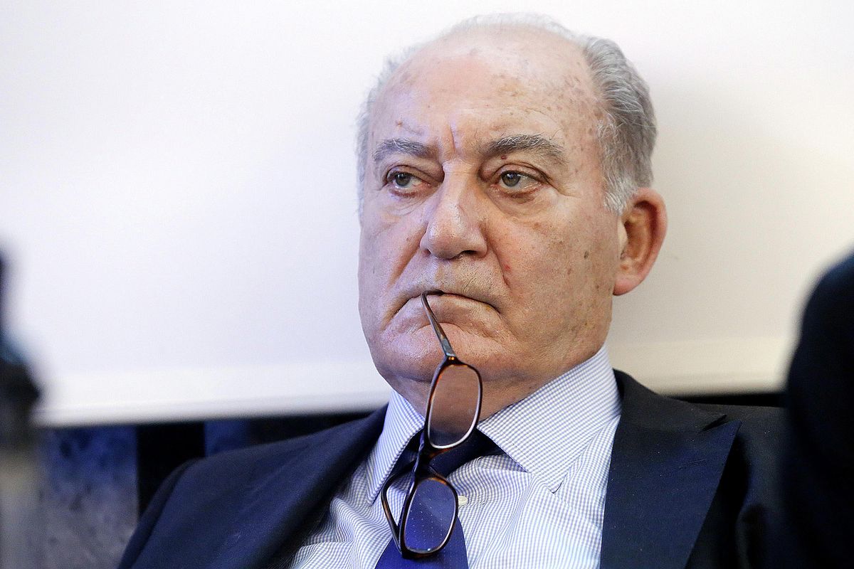 «Bloccati da questo governo e dai virologi»