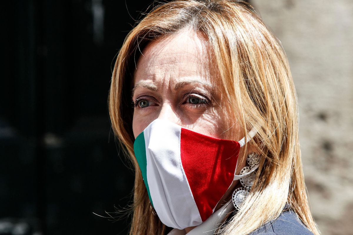 «Il premier davanti apre al dialogo ma dietro briga per sabotarlo»