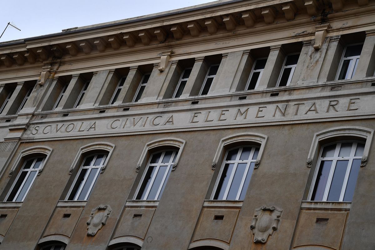 Festa Unità, Pro Vita & Famiglia: «Licei chiusi, ma palestre e feste aperte»