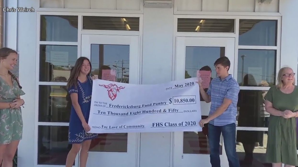 High school seniors donate over $10K to local Texas food bank