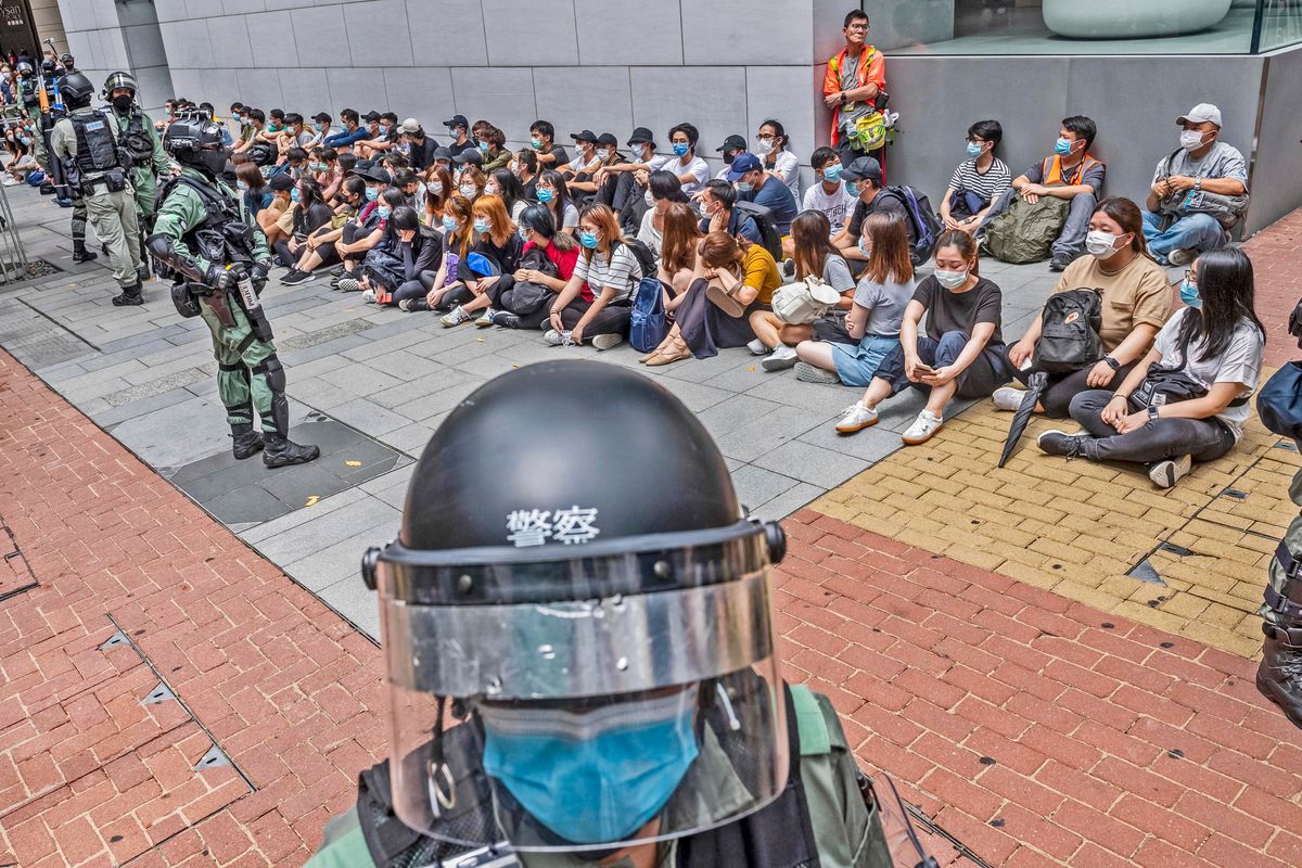 La guerra di Hong Kong spacca i giallorossi