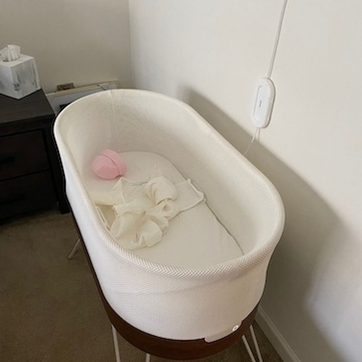 Snoo Smart Sleeper Bassinet review: A baby bed that soothes
