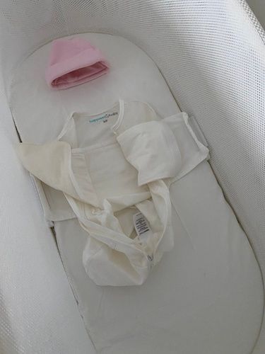 Snoo smart baby bassinet ベビーベット SNOO | Smart Baby Sleeper and Cot