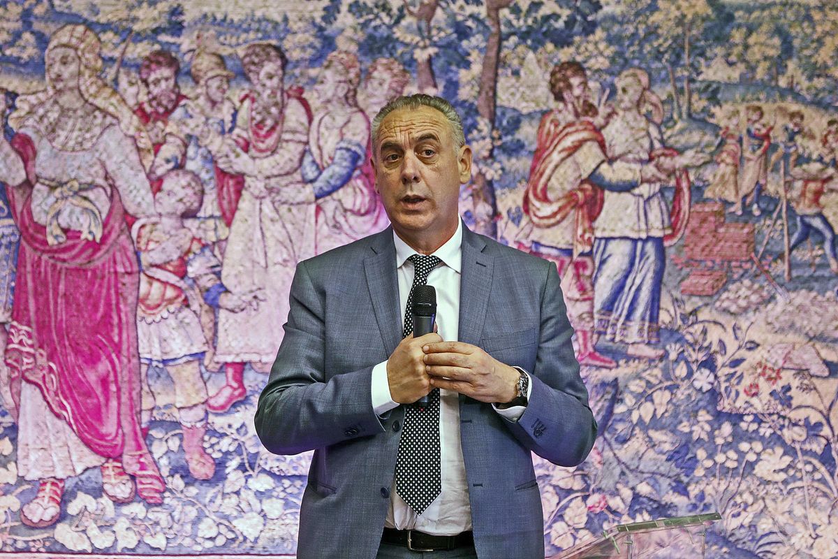 Le toghe del Csm: «Il nostro vice
fa campagna elettorale col Pd»