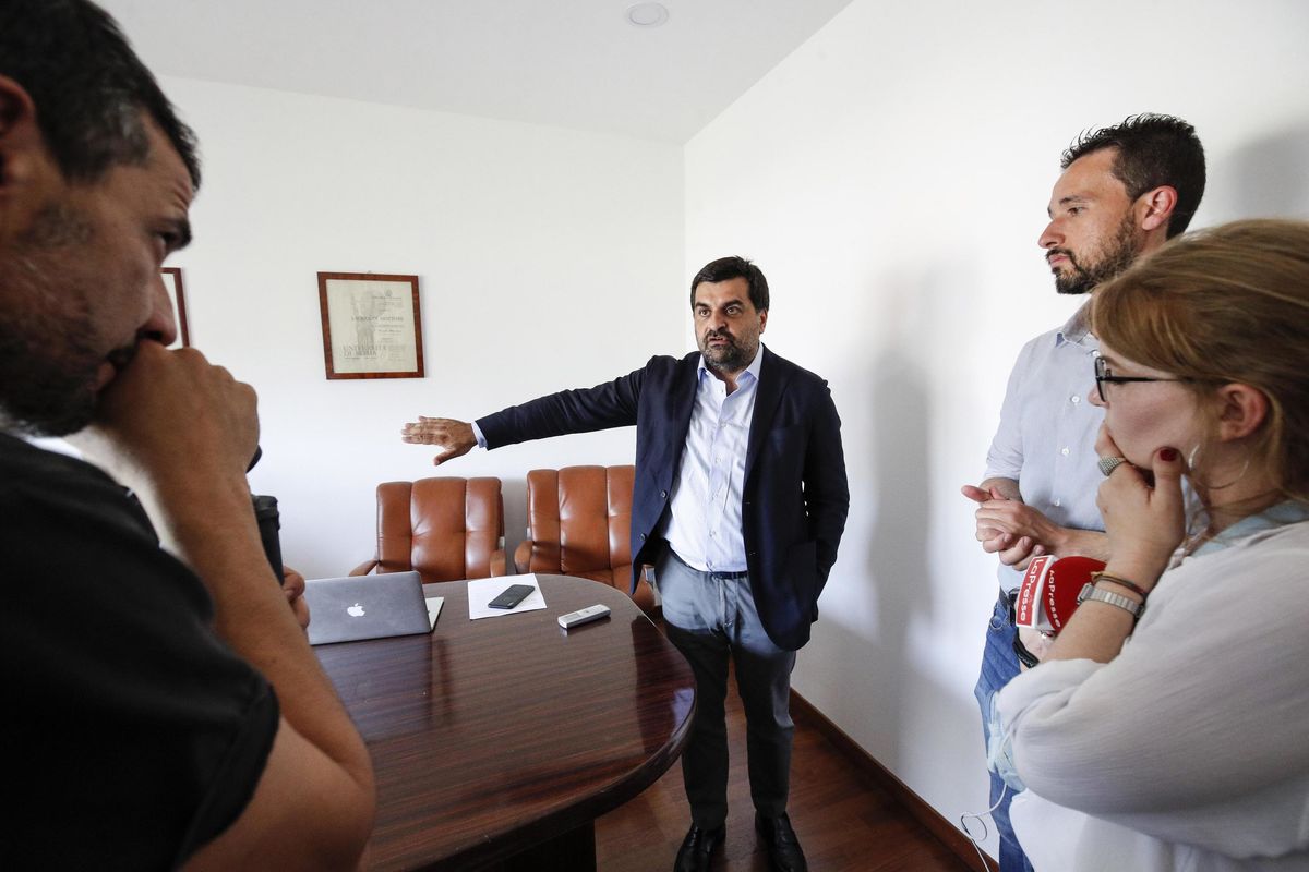La confessione dei magistrati in chat: «Sapevamo di fare campagna per i dem»