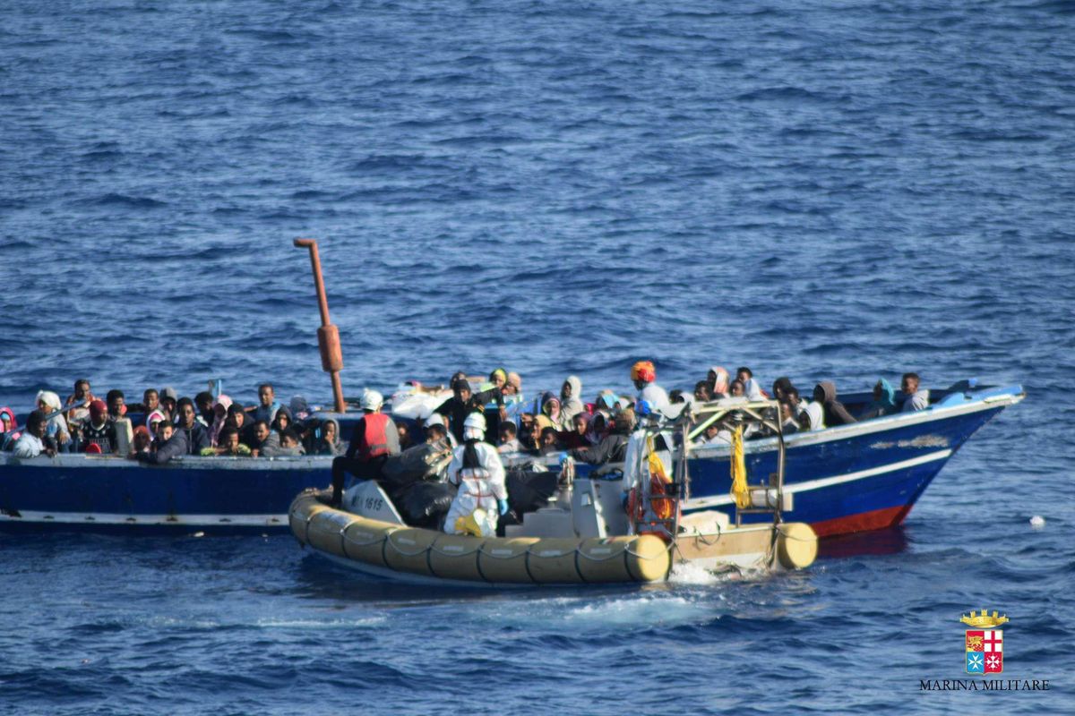 Voli chiusi
ai bengalesi tanto arrivano sui barconi