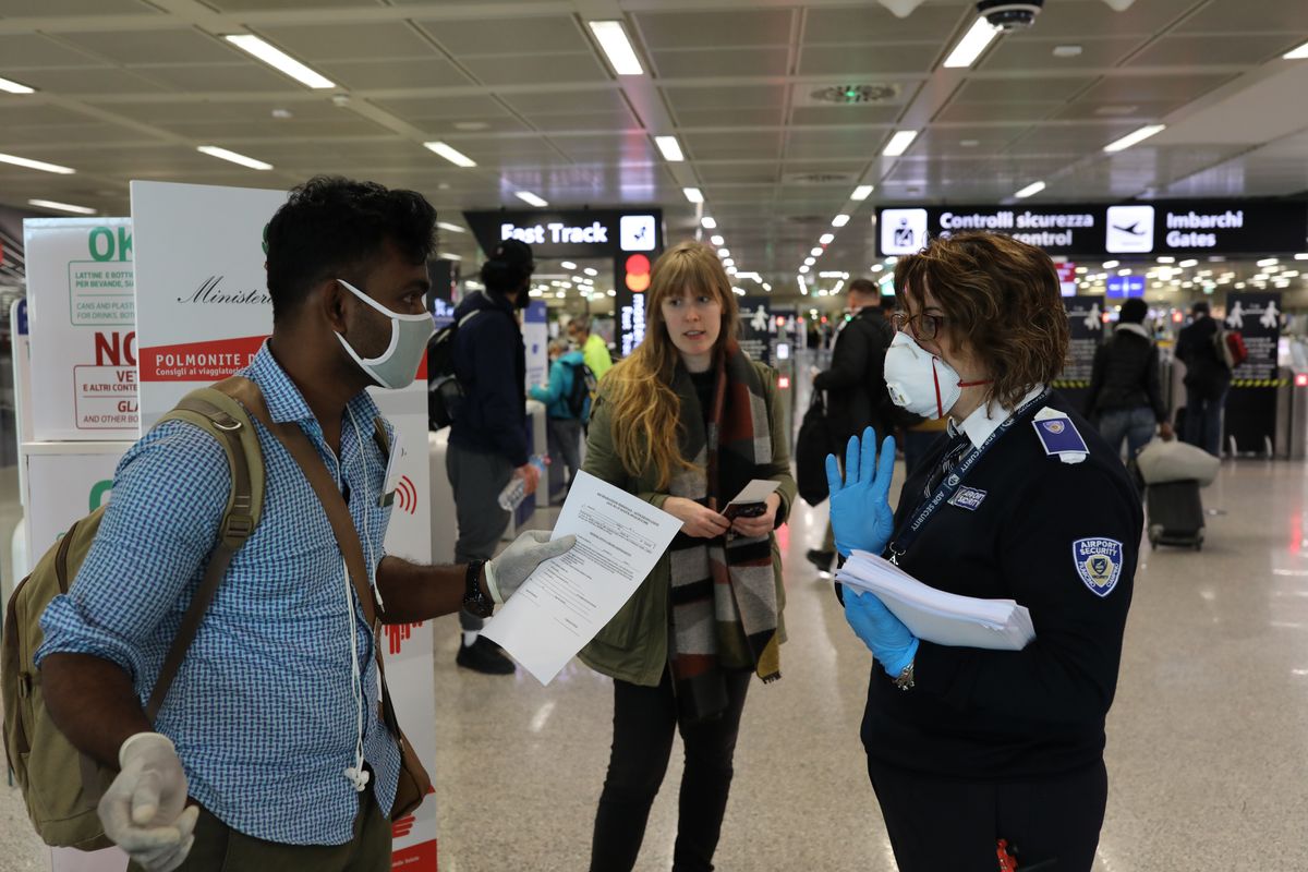 Immigrato del Bangladesh infetto gira per mezza Italia con il treno