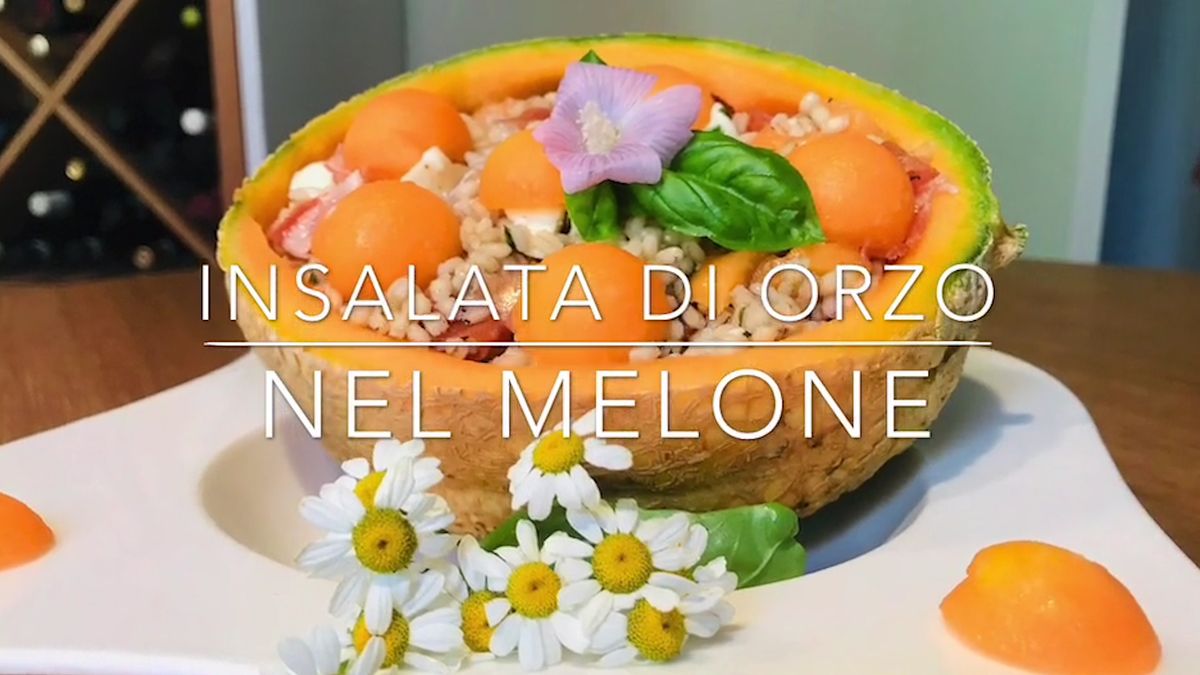 Cuciniamo insieme: insalata di orzo nel melone