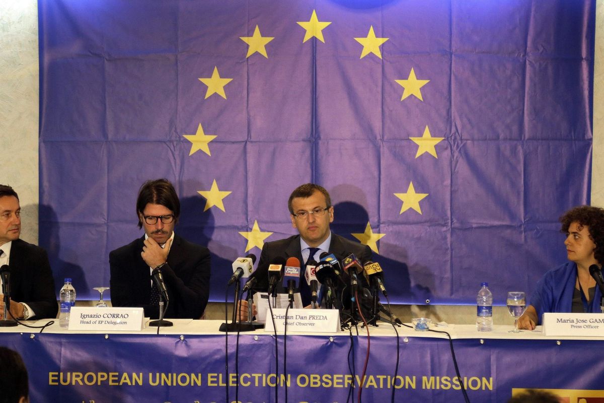 Ignazio Corrao: «Il Mes non arriverà in Aula. Il Pd dovrà rinunciarvi prima»