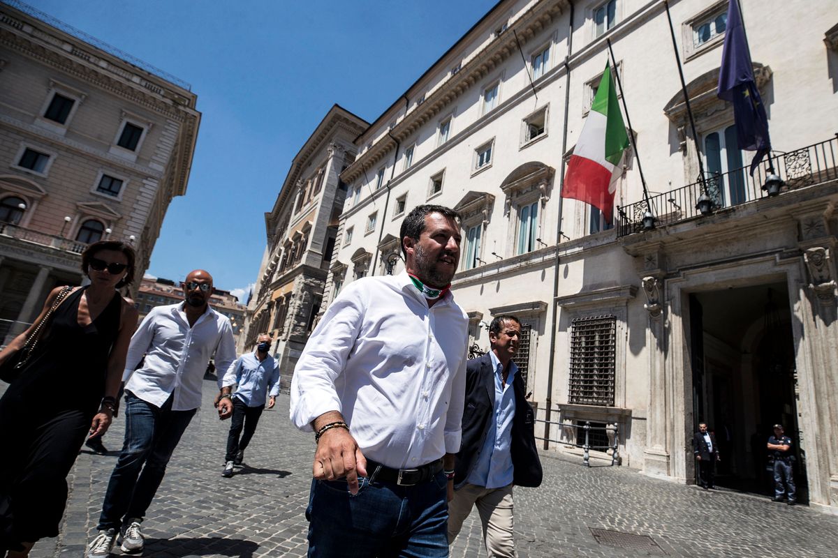 Parla Salvini: «Conte gioca contro l’italia. Pieni poteri? lo impediremo»
