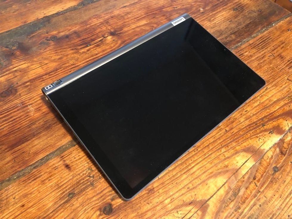 Lenovo Yoga Smart Tab