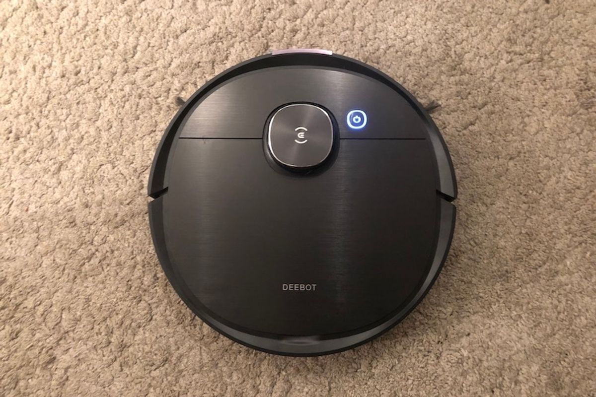 Ecovacs Deebot Ozmo T8 AIVI review: A robot vacuum with a camera onboard -  Gearbrain