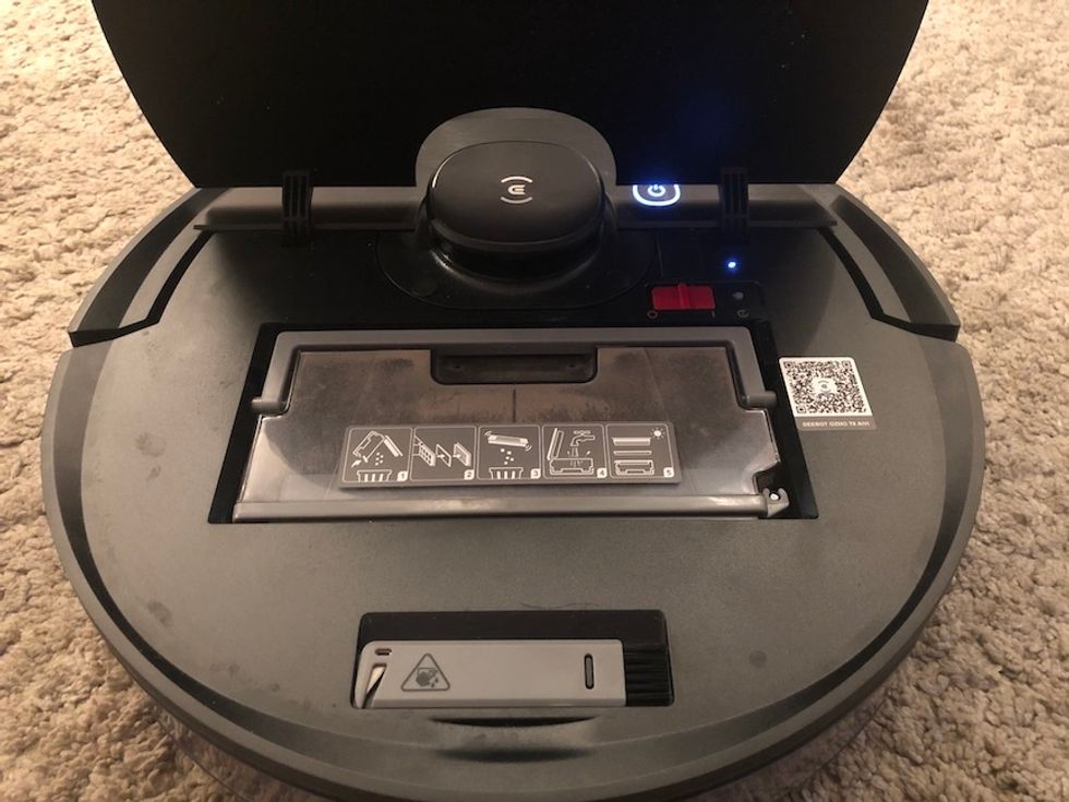 Ecovacs Deebot Ozmo T8 AIVI