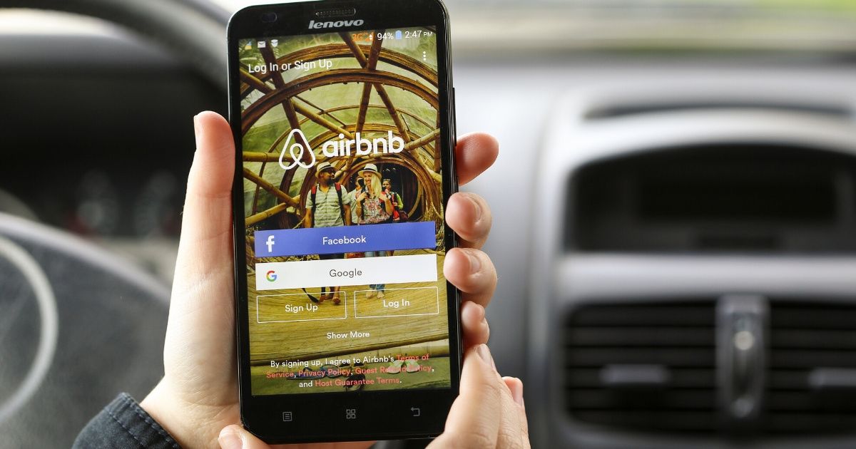 Airbnb Slammed For Tone-Deaf Suggestion That People Donate Money To Their 'Favorite Hosts'