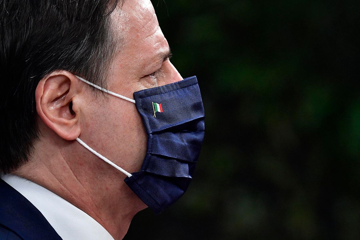 Conte si riprende gli aiuti alle imprese