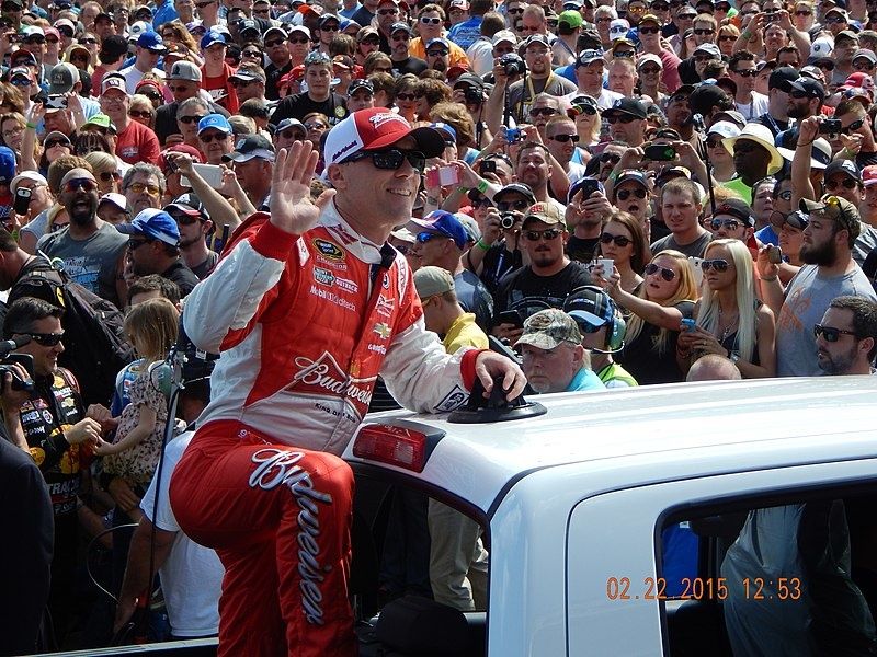 NASCAR heads to the Texas Motor Speedway for the O'Reilly Auto Parts 500