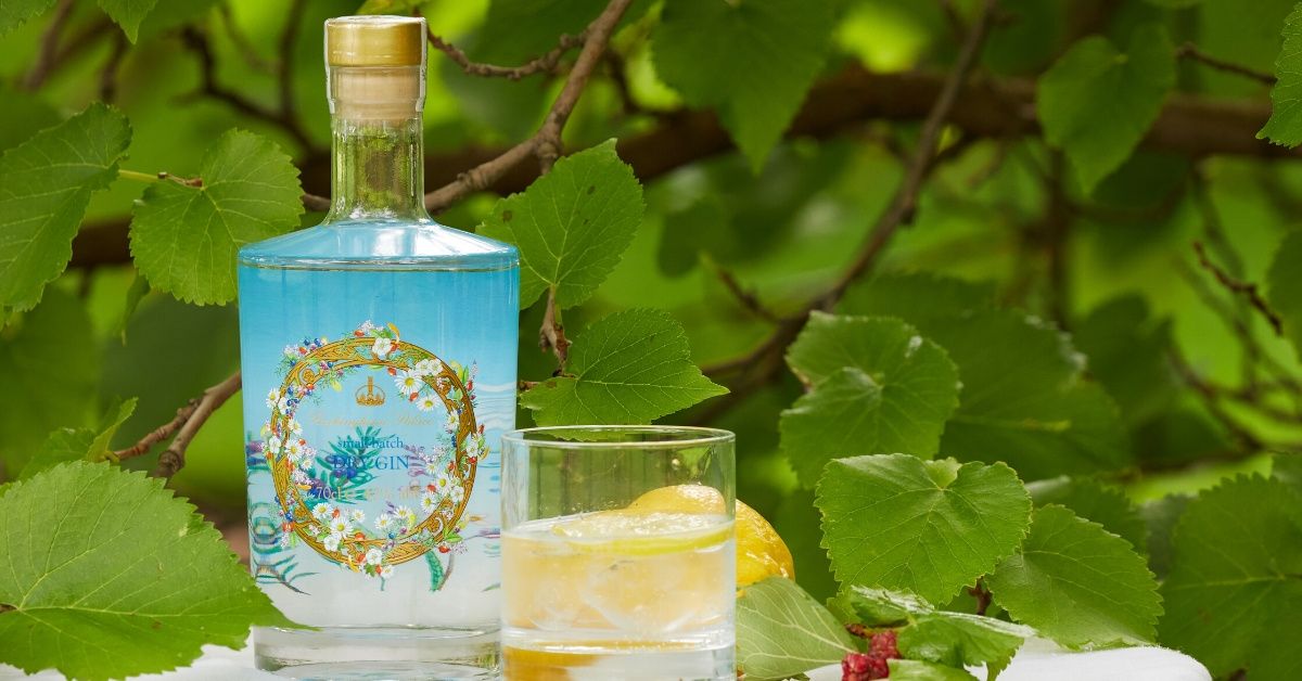 Buckingham Palace Gin—Made Using Ingredients From Queen's Garden—Sells Out In Eight Hours