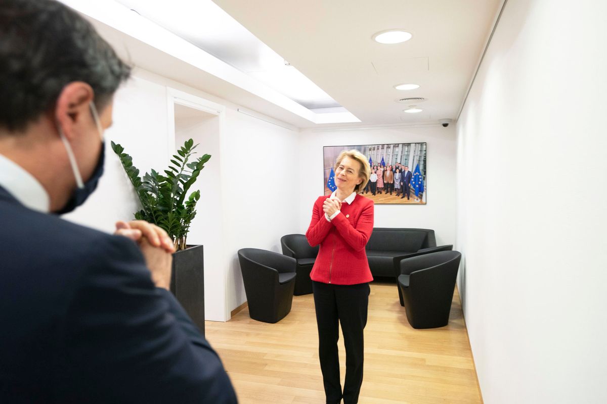 Conte in panne ammette lo stallo. Verso tagli ai sussidi per 155 miliardi