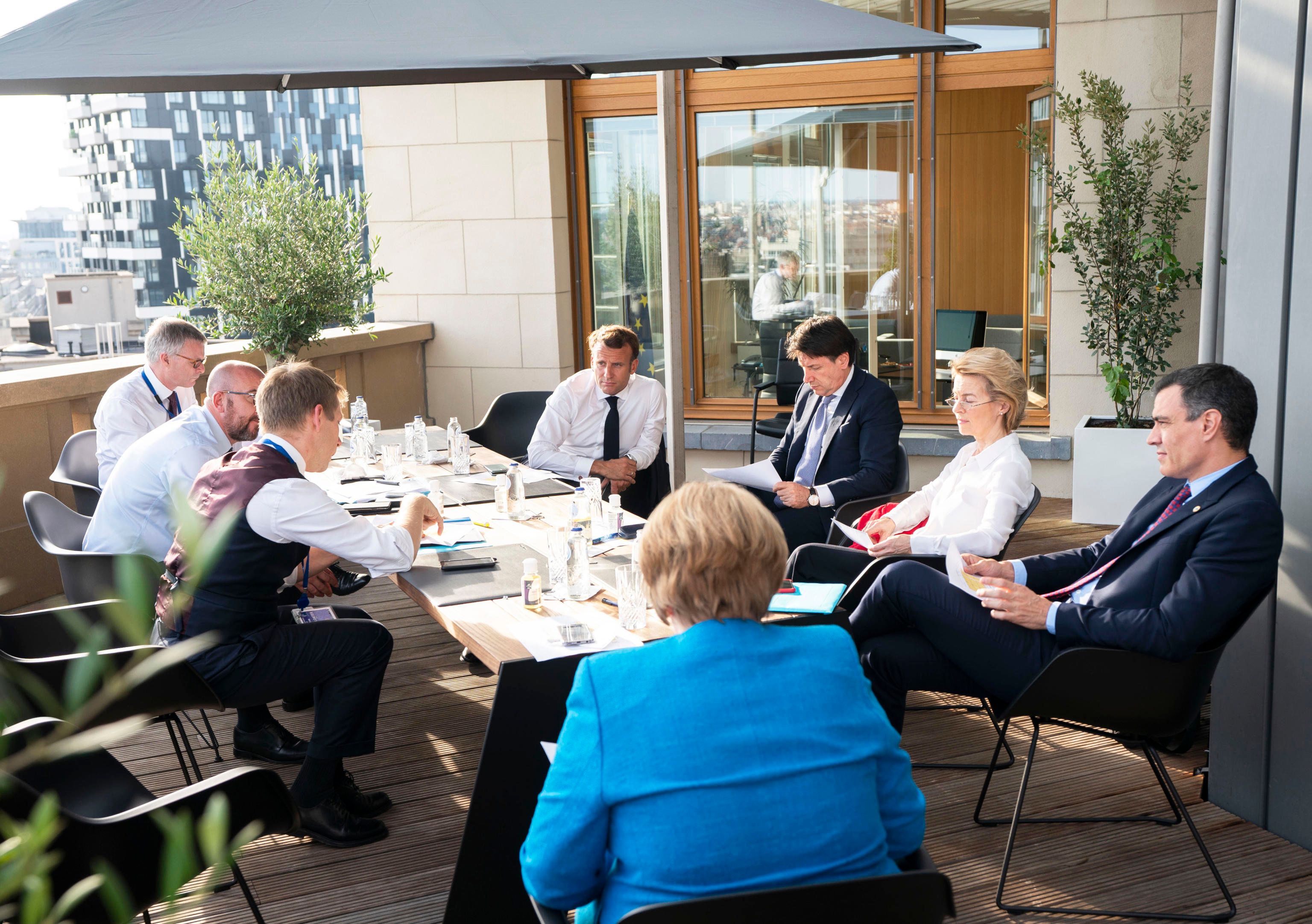 Conte nel sacco, Italia beffata