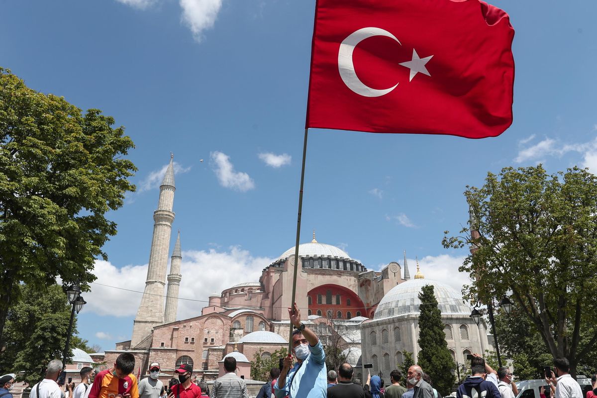 La strategia delle tensione di Erdogan. Siria, Libia e ora un fronte in Armenia