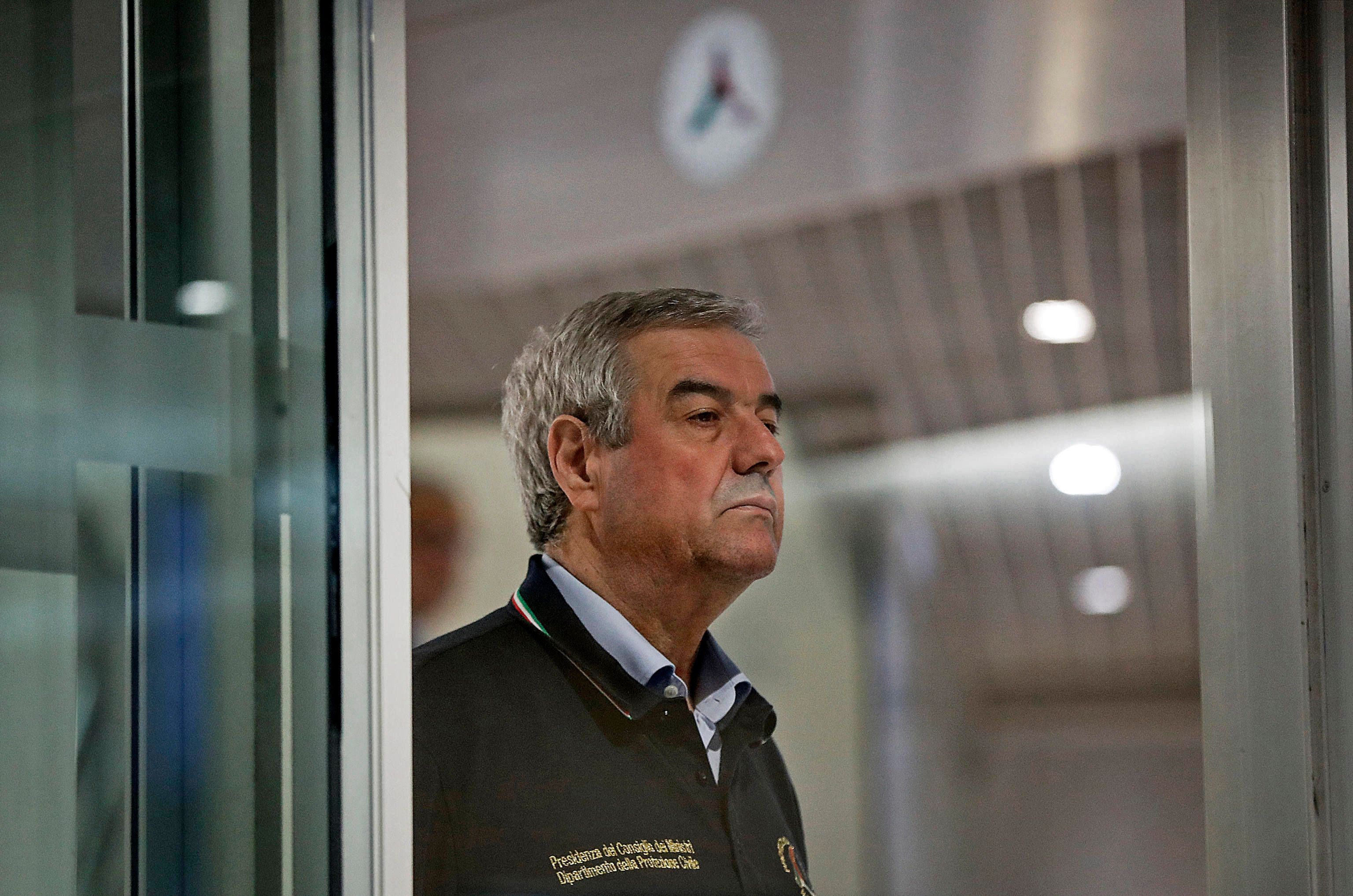 Da Angelo Borrelli alle guardie di Boccia che fine hanno fatto le meteore del virus?