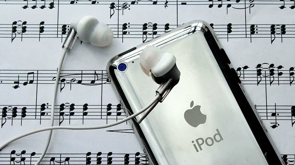 A Playlist From A Middle Schooler's iPod In 2014