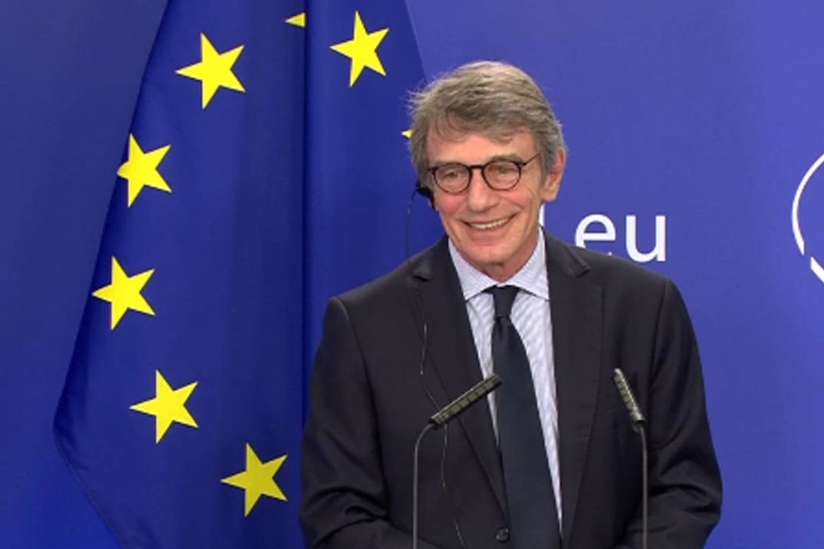 La stampa estera scoperchia il raggiro degli «euromiliardi» ridotti a due spiccioli