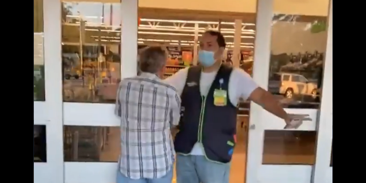 Video Of Mask Less Customer Clashing With A Walmart Employee Is Going Viral Theblaze