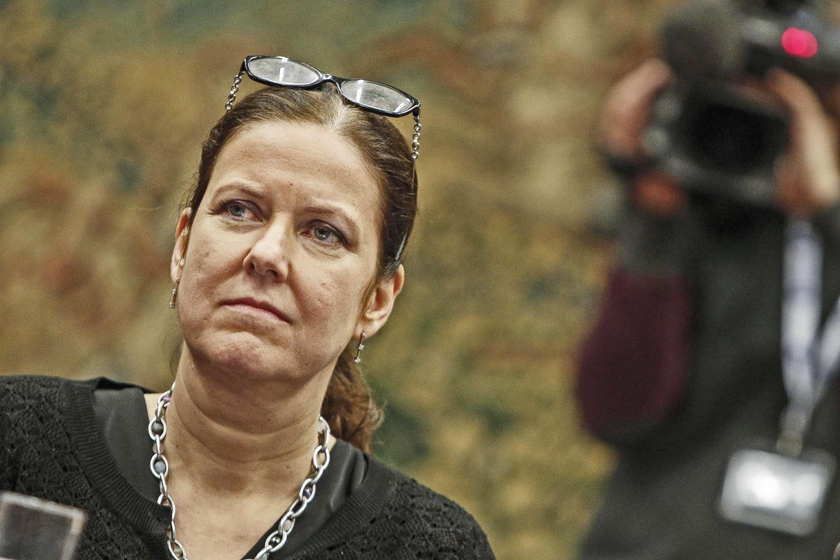 Il colosso Netflix strappa alla Rai la regina delle fiction buoniste