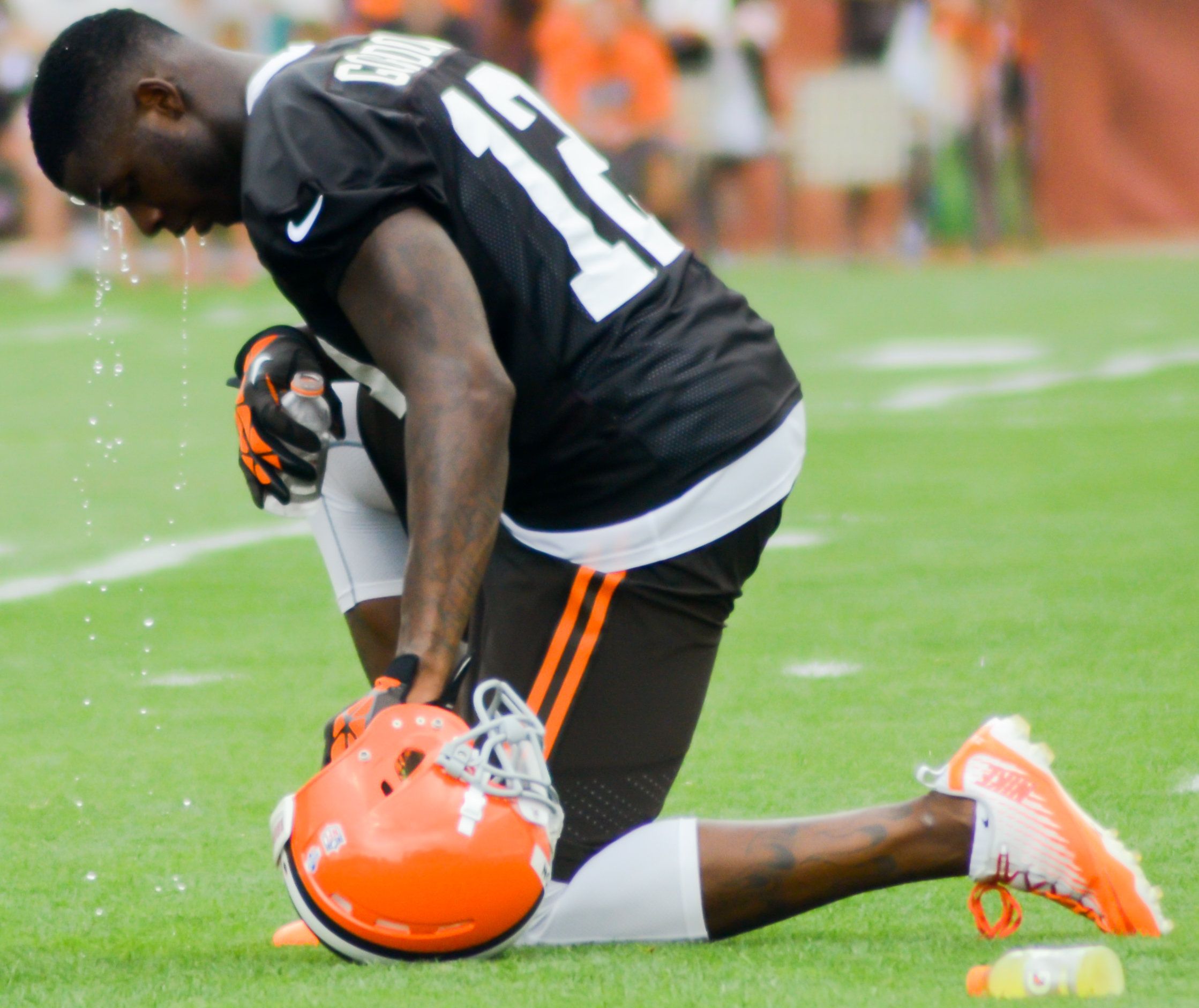 Let's discuss why the Texans should sign Josh Gordon if reinstated
