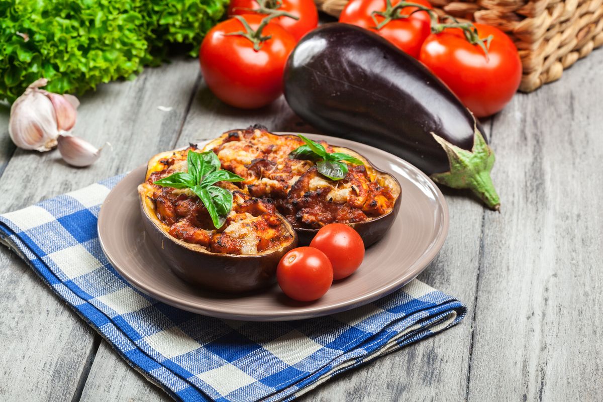 Cuciniamo insieme: melanzane ripiene alla moda di Puglia