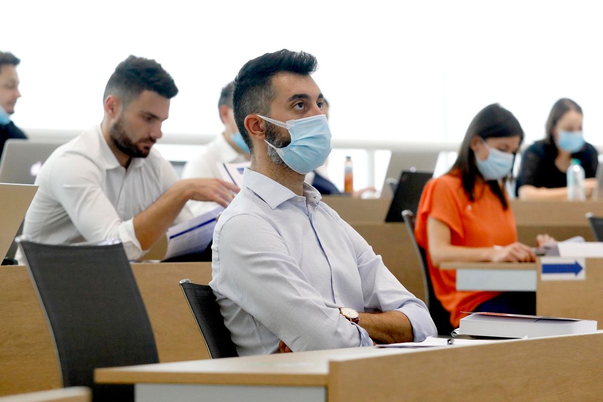L’Oms ci augura una serena estate: «Il virus tornerà come la Spagnola»