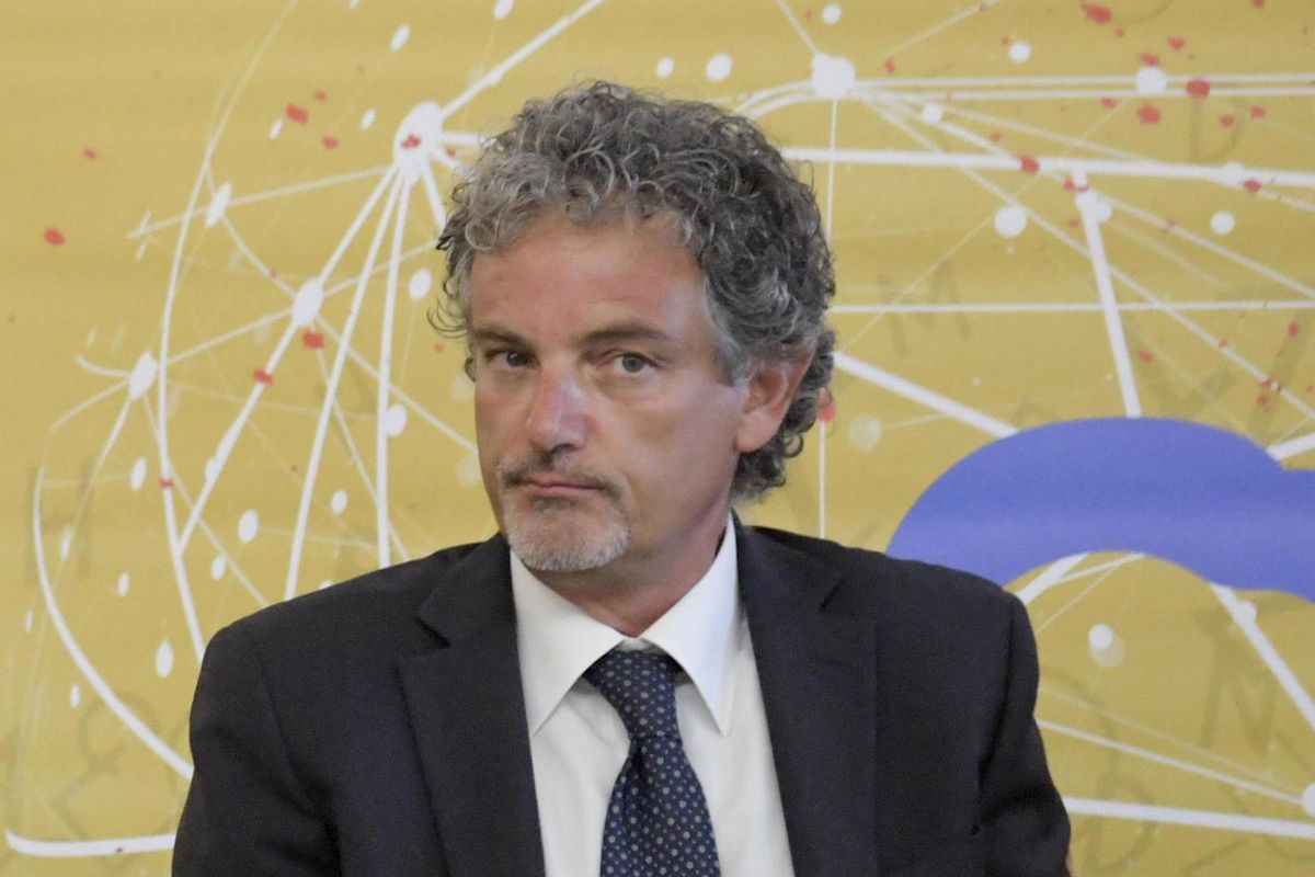 Online le chat con l’ex sostituto dell’Antimafia