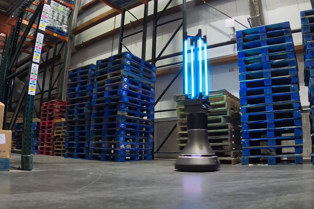 MIT CSAIL robot uses UVC light to disinfect warehouses from coronavirus