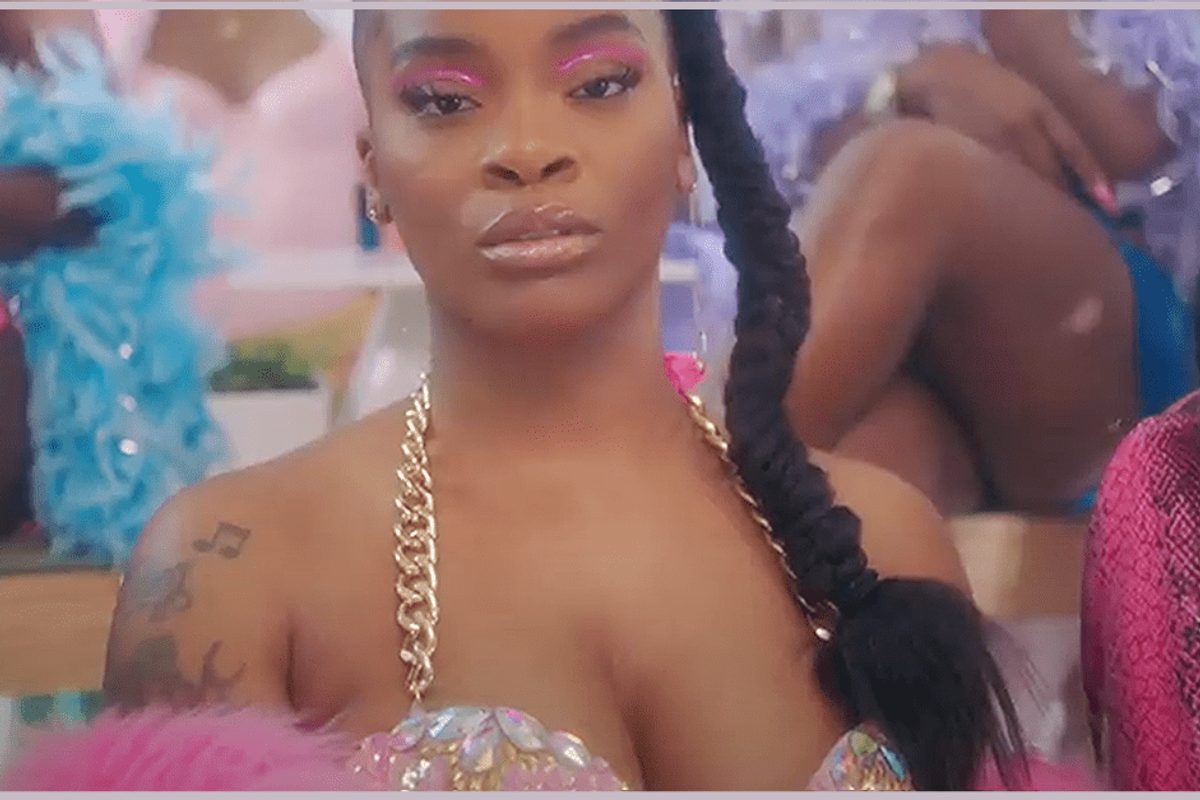 Ari Lennox "Bussit"